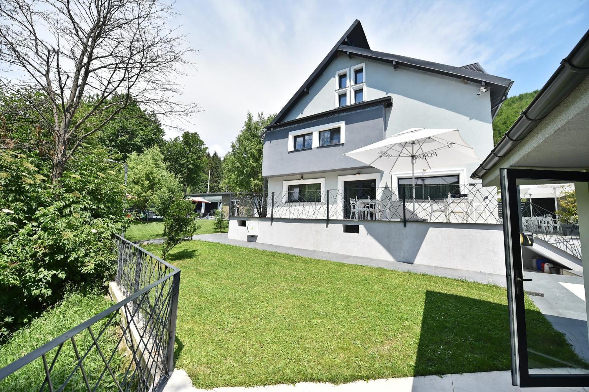 Mira By Atra Bed & Breakfast Teşila Екстериор снимка